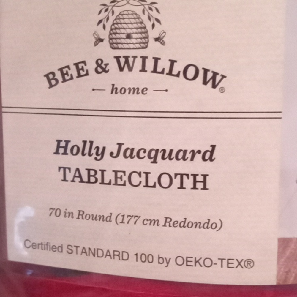 Holiday Table Clothes.. - Picture 2 of 11